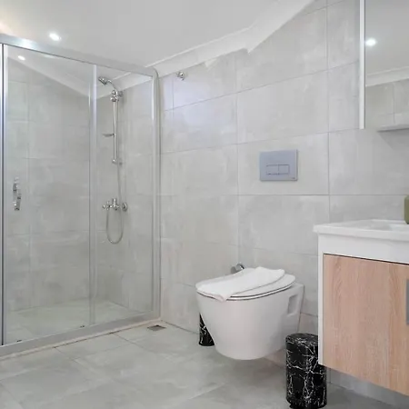 Vila Fethiye Oeluedeniz'De Muestakil Havuzlu Dag Manzarali Tripleks Villa A3